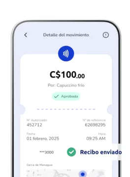 Celular mostrando la app Poket con pantalla Voucher digital